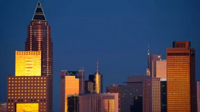 Banken tilgen deutlich weniger Notkredite als erwartet