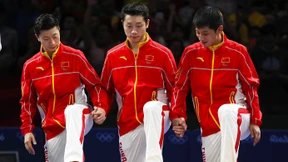 Drei Chinesen mit dem linken Fuß