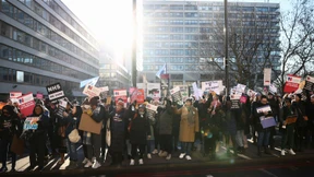 Großstreik legt englische Krankenhäuser lahm