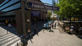 Rocker marschieren auf 