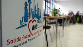 Frankfurter Sozialdezernentin weist Vorwurf der Lüge zurück