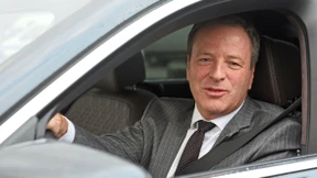 Flughafenchef kommt wieder zur Arbeit – trotz Beurlaubung