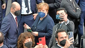 Ist Scholz eins nur Merkel zwei?