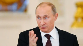 Putin unterzeichnet Gesetz über Adoptionsverbot