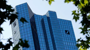 Deutsche Bank erwartet hohe Belastung