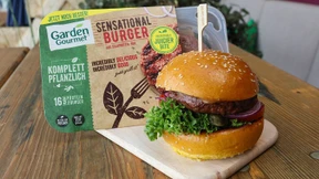 Essen kommt wieder aus der Küche