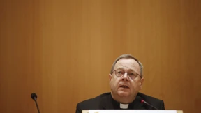 Die Kurie bremst die deutschen Katholiken, der Papst lässt sie hängen