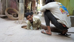 Der Gullyknecht von Delhi