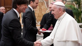 Der Papst beeindruckt das DFB-Team