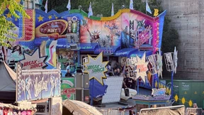 Junger Mann wird von Fahrgeschäft tödlich verletzt