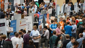 Wer beißt schon die Hand, die einen füttert?