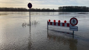 Bitte mehr als nur Feuerwehr