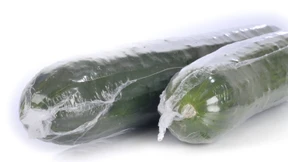 Warum die Biogurke in Plastik verpackt ist