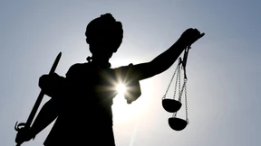 Mit Fake-Profilen in Falle gelockt: lange Haft