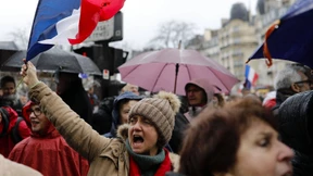 Nach den „Gelbwesten“ kommen die „Rotschals“