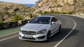 Bierchen trinken für einen Mercedes