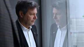 Die Lockrufe der Industrie-Strategen