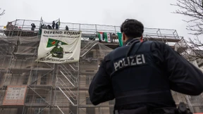 Aktivisten besetzen ehemaliges Konsulat in Frankfurt