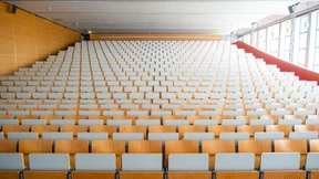 Rechtmäßigkeit des Ausschlusses von Lehrveranstaltungen ohne Corona- Impfung