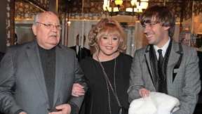 Pugatschowa – God save the Queen