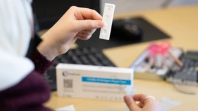 Lauterbach: Die Corona-Sommerwelle ist da