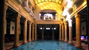 Anklagen wegen Ergo-Lustreise