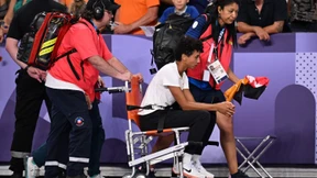 Mihambo nach Silber von Sanitätern aus Stadion gebracht