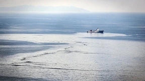 Ölteppich nach Schiffskollision