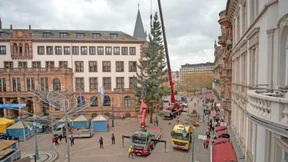 Gläserne Glühweinbecher statt Chinakeramik