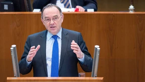 „Verkappte Entlastung von Multimillionären“