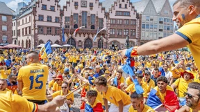 Der Römerberg leuchtet in Gelb