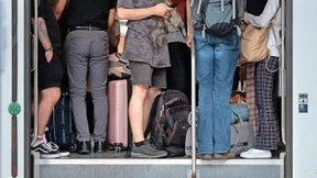 Dicht an dicht in vollen Zügen