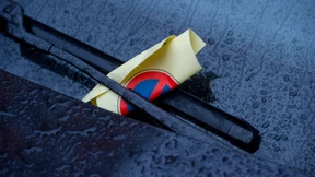 Bitte zahlen, Herr Botschafter!