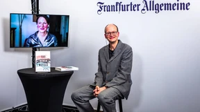 Zaia Alexander über ihren Roman „Erdbebenwetter“