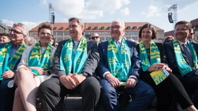 „Es ist auch Zeit für Waffen“