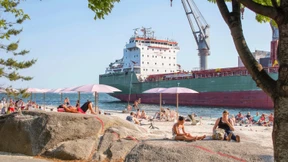 Eine Metropole rückt ans Wasser