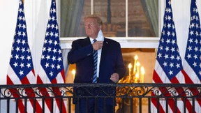 Trump reißt sich die Maske vom Gesicht