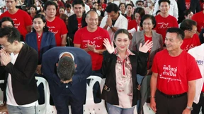 Eine Familie strebt zurück an die Macht