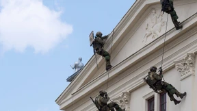 KSK-Hauptmann richtete Hilferuf an Kramp-Karrenbauer