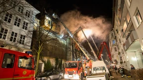 Großeinsatz wegen Brandes auf Musikbunker in Hamburg