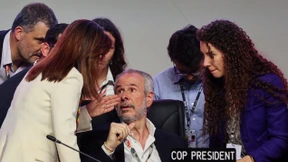 Armdrücken am Amazonasdelta