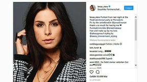 Warum Frauen sich auf Instagram so gern ins Haar fassen