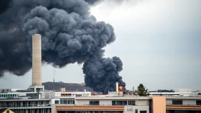 Riesige Rauchwolke über München