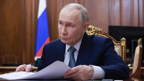 EU in Not: Gespräche mit Putin und den Mullahs?