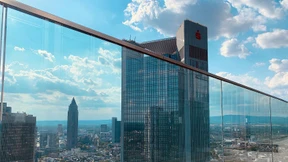 Große Herausforderungen für Autoindustrie und Banken