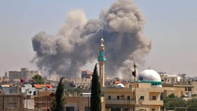 Heftige Angriffe der syrischen Armee auf die Stadt Nawa