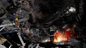 Einsturz von Geschäftsgebäude in Shanghai