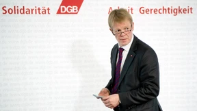 DGB fordert grundlegenden Politikwechsel gegen Rechtspopulismus 