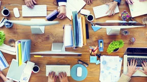 Interview: Praktikum bei großem oder kleinem Unternehmen?