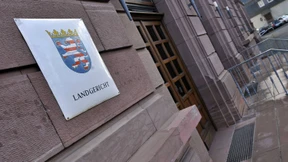 Höchststrafe für dreifache Mörderin